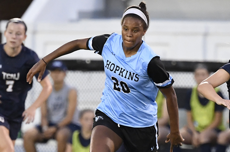 Hopkins Edges Swarthmore in Women's Soccer Preseason Poll